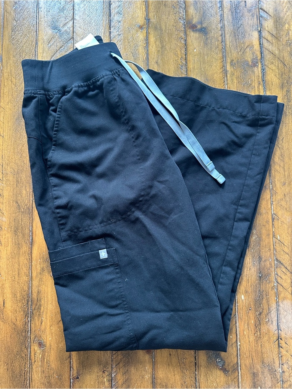 Figs Women's Wide Leg Scrub Pants in Black with Gray Drawstring
